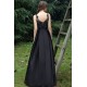 Společenské uhrančivé černé dlouhé šaty s velkou sukní a tylovým krajkou zdobeným topem