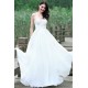 Svatební bílé jednoduché šaty bez ramínek s řaseným topem 