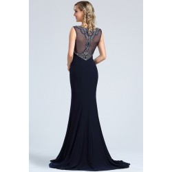 Luxusní překrásné tmavě modré dlouhé šaty s nádherně kamínky zdobenými ramínky a tylovými zády