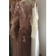 Překrásné princeznovské společenské dlouhé světle pudrové tylové šaty zdobené světlou krajkovou aplikací a dlouhým rukávem