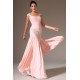 Společenské překrásné a jemné světle růžové šaty s nádherně zdobenou krajkovou výšivkou podél boku a na ramínkách